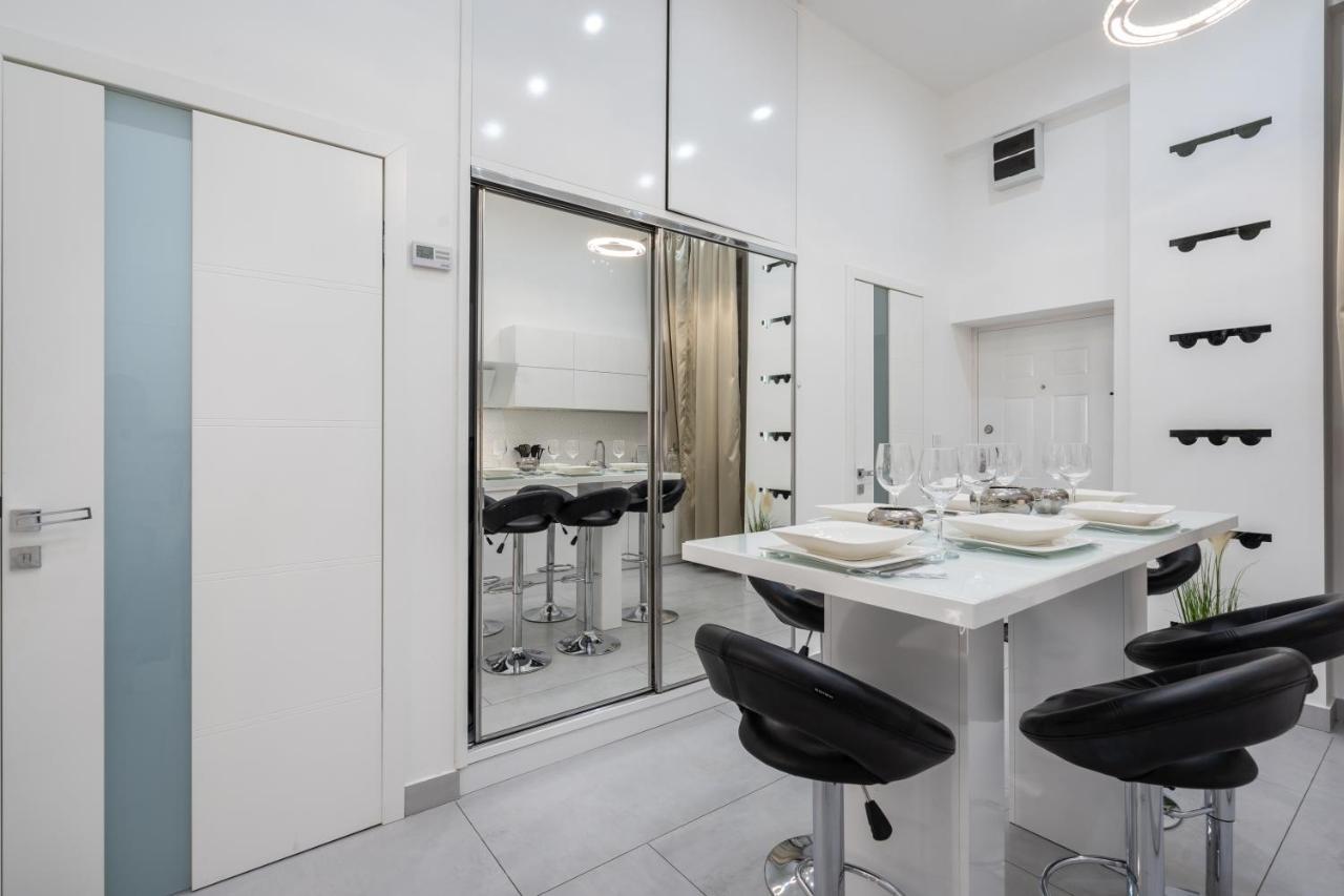 Apartament Opera Luxury With Free Parking *