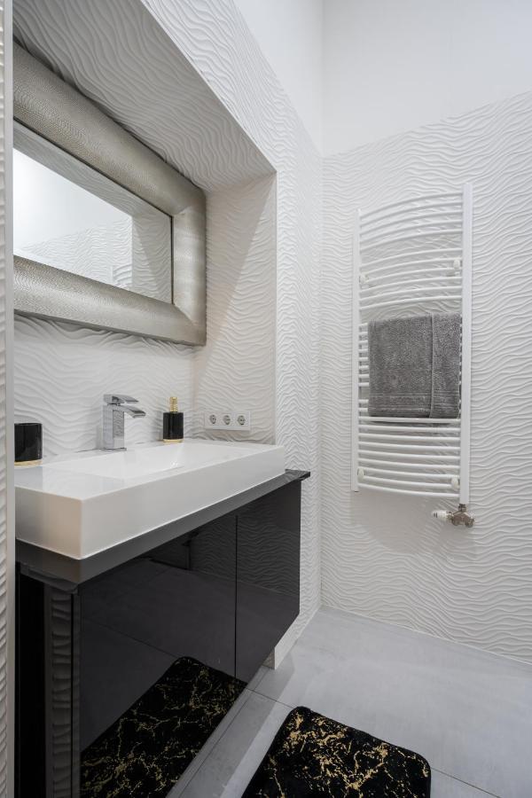 Apartament Opera Luxury With Free Parking