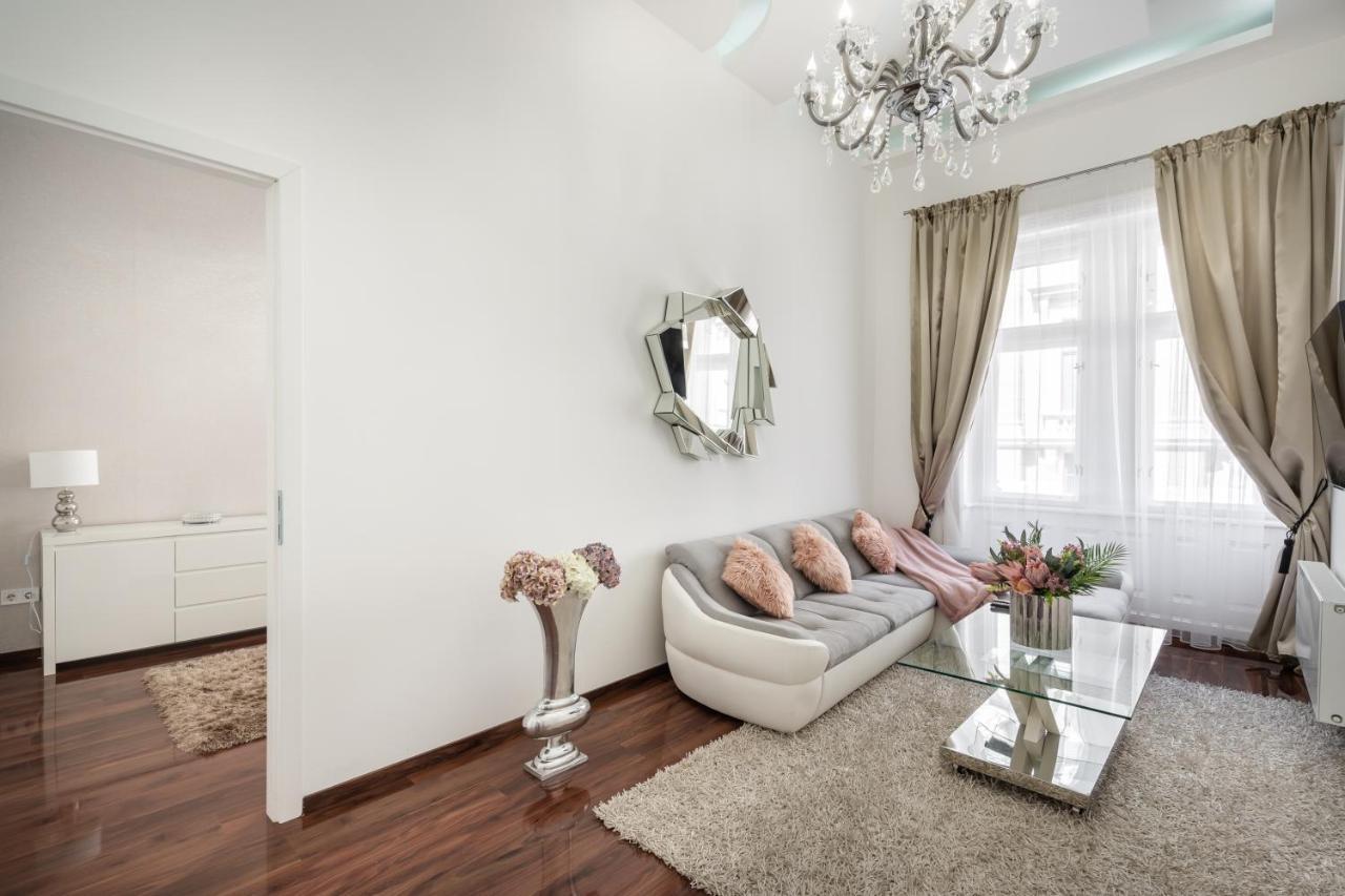 Opera Luxury With Free Parking Apartament *